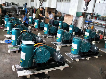 <b>回轉(zhuǎn)風(fēng)機(jī)</b>